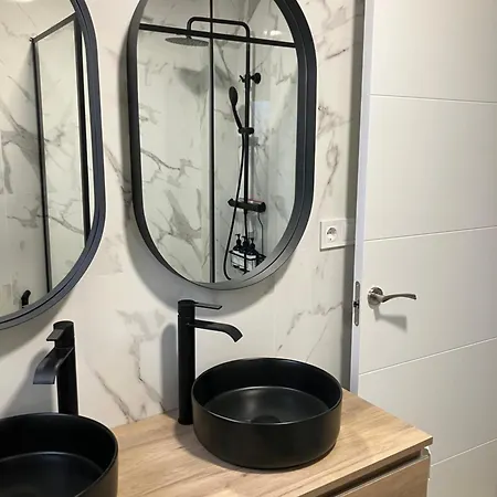 Mestalla River דירה *