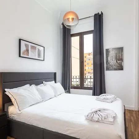 Mestalla River דירה