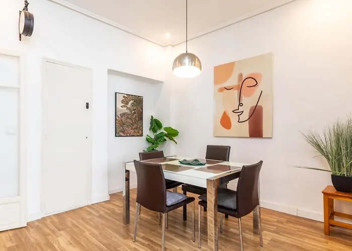 Apartman Mestalla River *